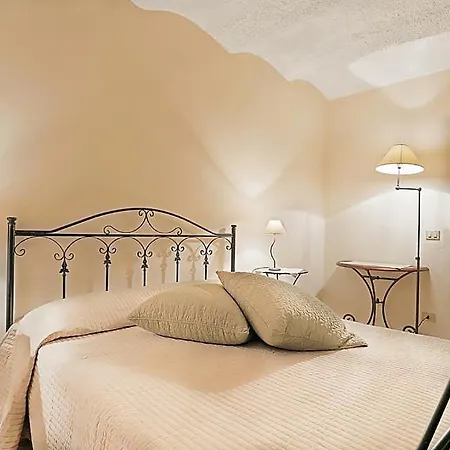 In Sleeps 4 Includes Air Con Apartment Santa Caterina Dello Ionio Marina